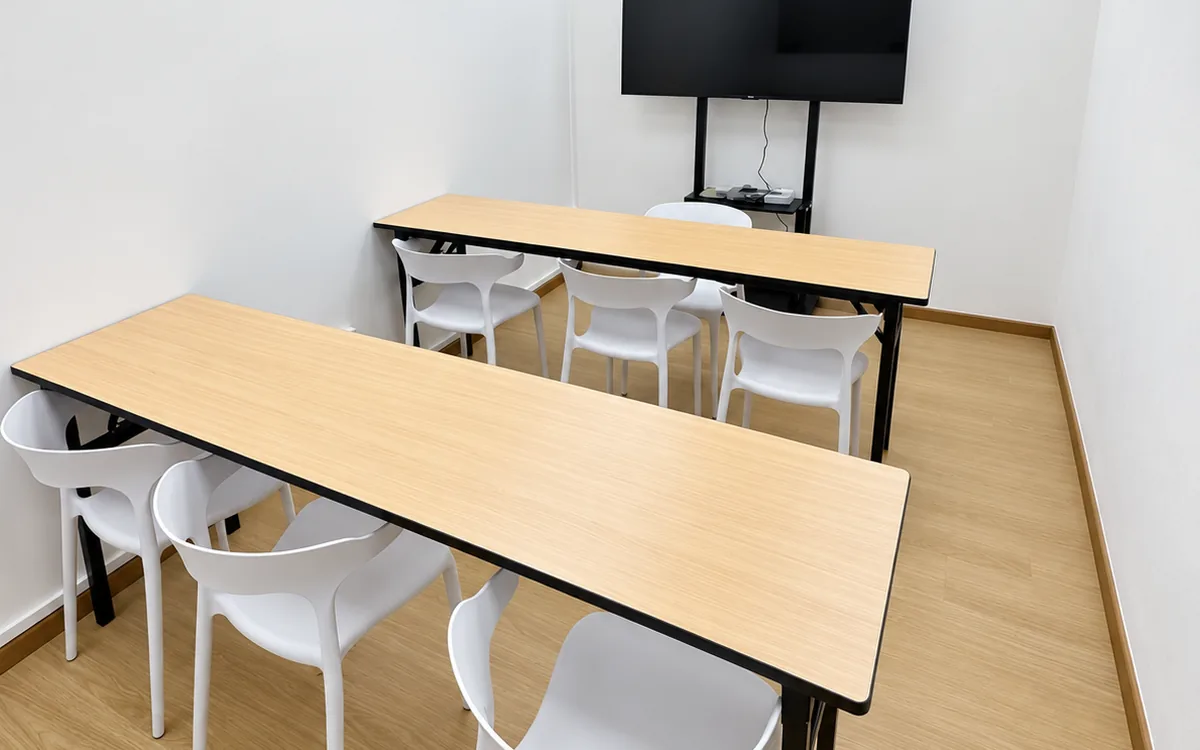 WhaleYou Learning Beauty World classroom with six desks at Beauty World Centre